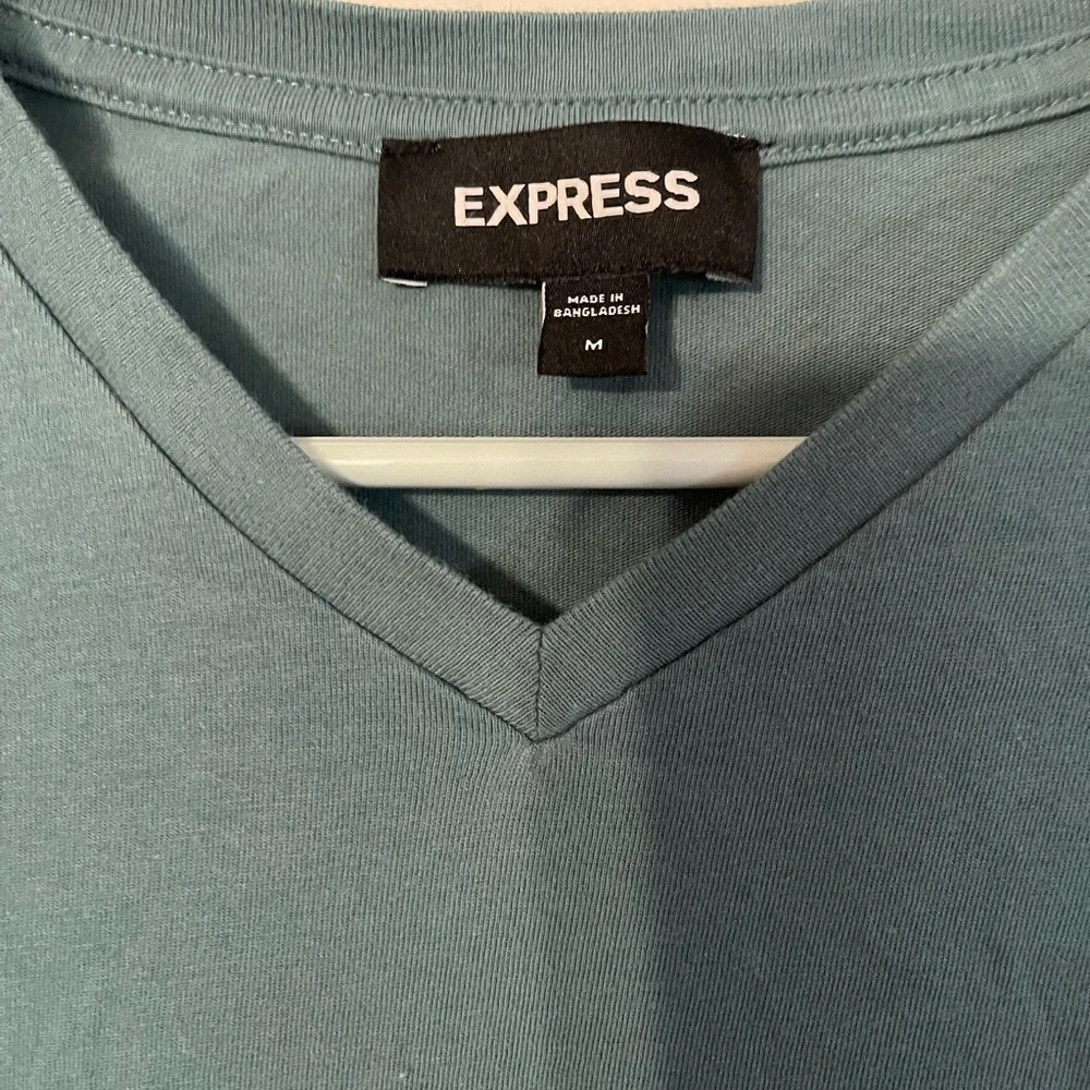 Express - Picture 2 of 3